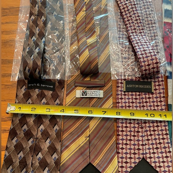 Men's Assorted 100% Silk Ties - Picture 8 of 8